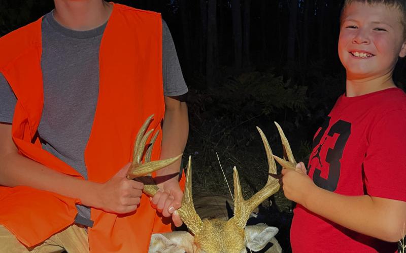 SUCCESSFUL YOUTH HUNT IN GLADWIN