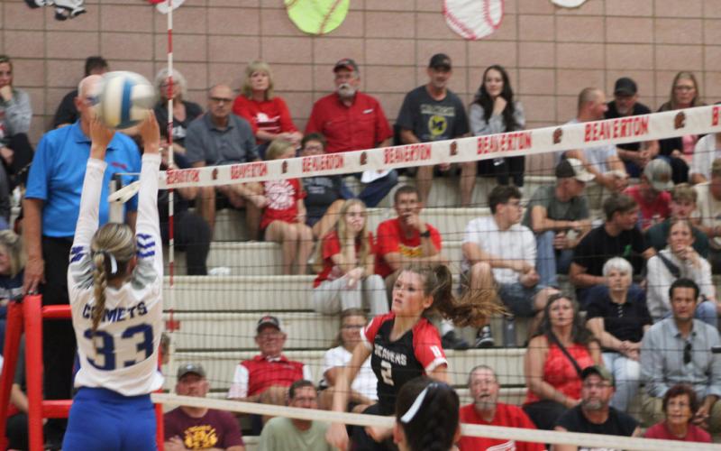 Beaverton volleyball wins JPC opener in five
