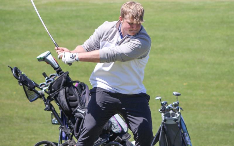 Gladwin golfers win tourney in Lake City
