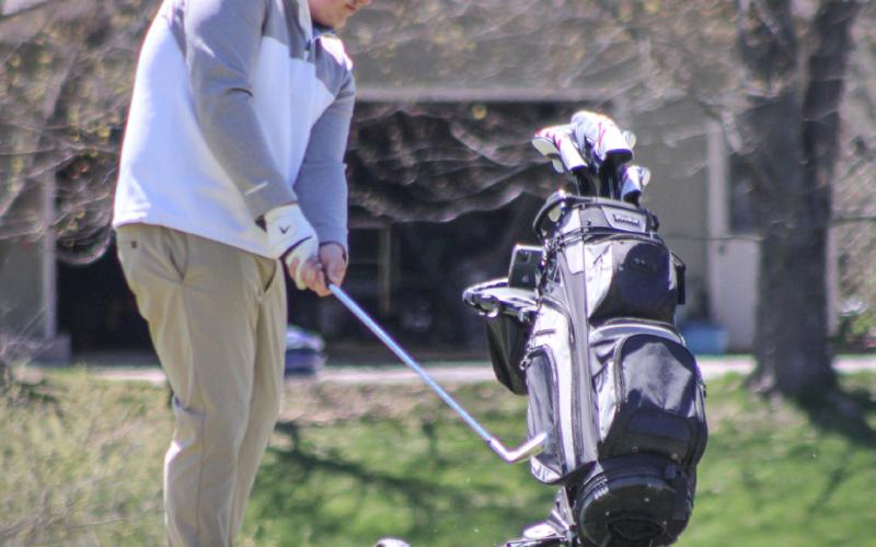 Gladwin golfers win tourney in Lake City