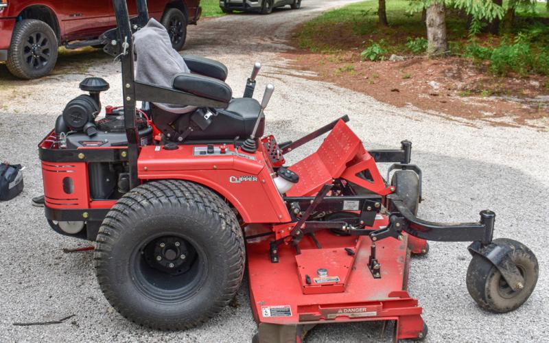 Tractor accident takes life of local man
