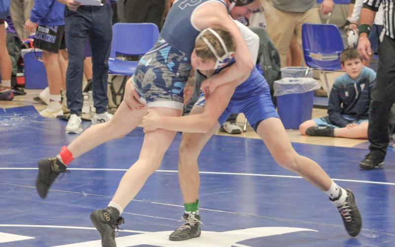 Kolten Greaves won the championship at 113 to help the Gladwin wrestling team place third at the Mio Thunderbolt Invitational Saturday.