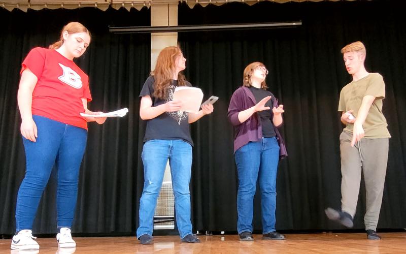 Beaverton Jr./Sr. High School Drama &amp; Music Department presents a madrigal dinner theatre