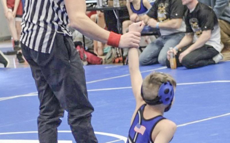 YOUTH WRESTLING