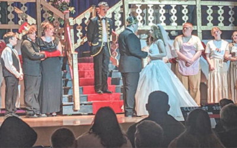 GLADWIN HIGH SCHOOL PUTS ON CINDERELLA PRODUCTION