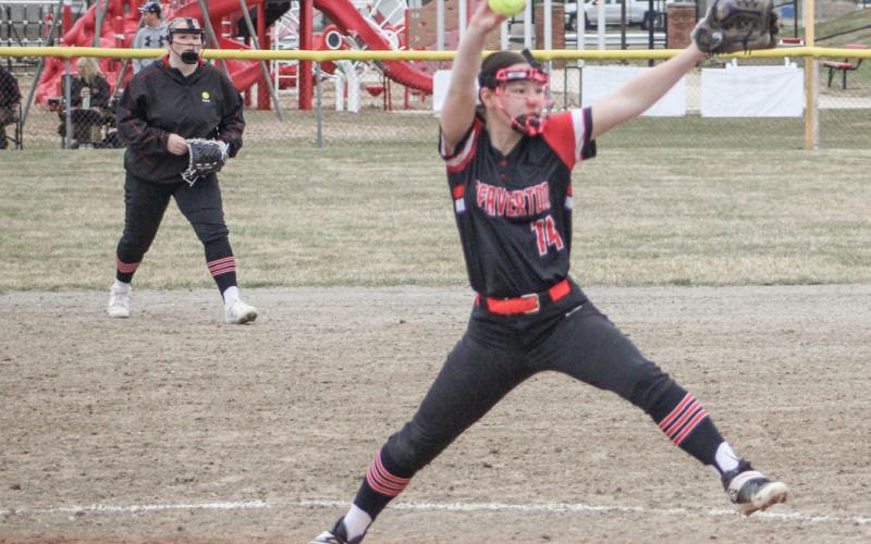 Beaverton pitcher Emily McCann delivers during Friday’s doubleheader split with visiting Oscoda.