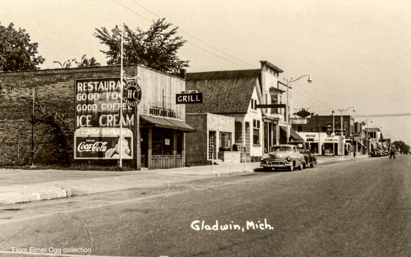 A LOOK BACK IN TIME | CEDAR AVENUE