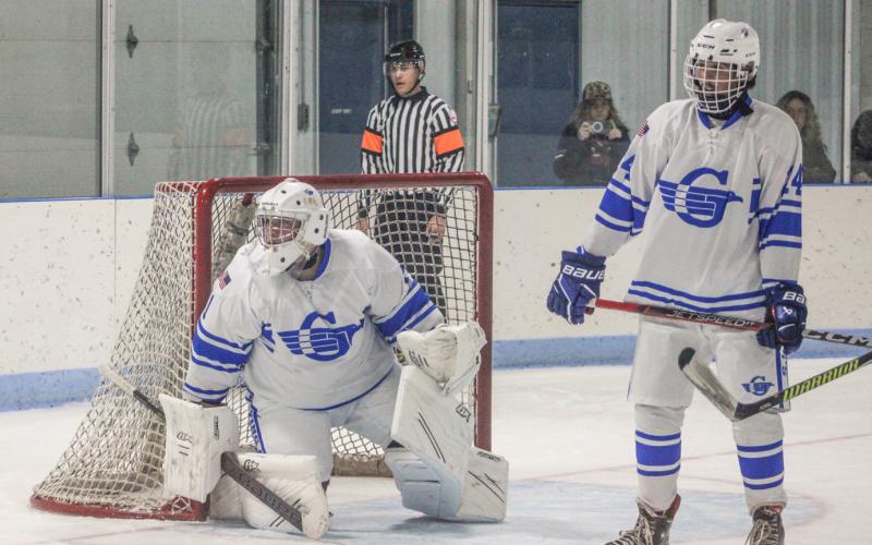 Gladwin opens hockey season with big win