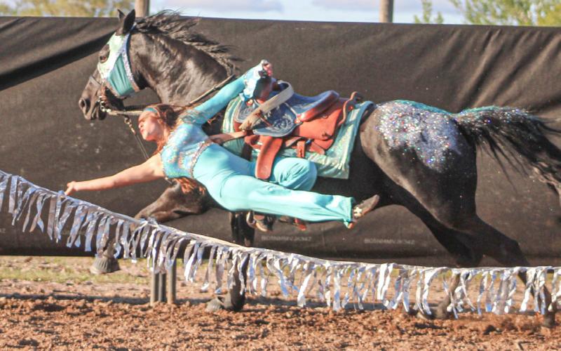 Rodeo packs ‘em in at Fairground