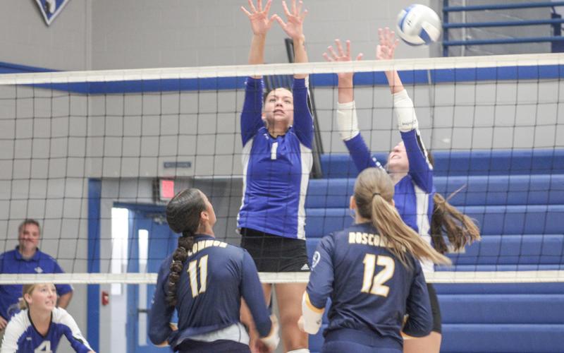 Gladwin volleyball reaches Gold Division playoffs at tourney