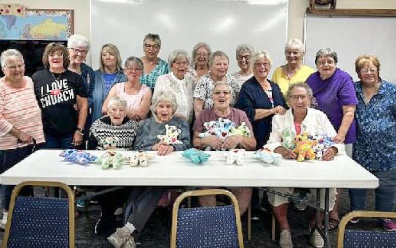 LOVE BEAR LADIES COMPLETE  34,000 BEARS AND COUNTING