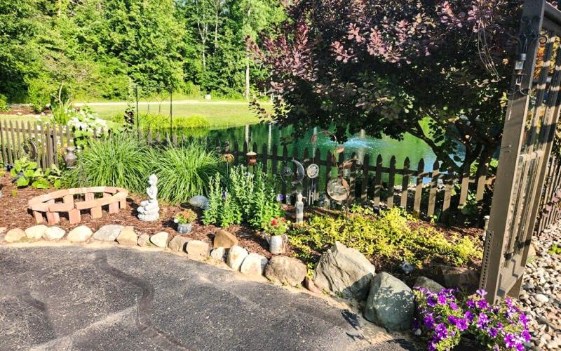 The Gladwin County Master Gardeners and Friends presented their annual Gladwin County Garden Tour on Thursday, July 20. The Gladwin County Master Gardeners and Friends thanked all of the homeowners and the Gladwin Conservation District for opening their gardens for the 2023 Garden Tour. PHOTO PROVIDED BY CARRIE WILL