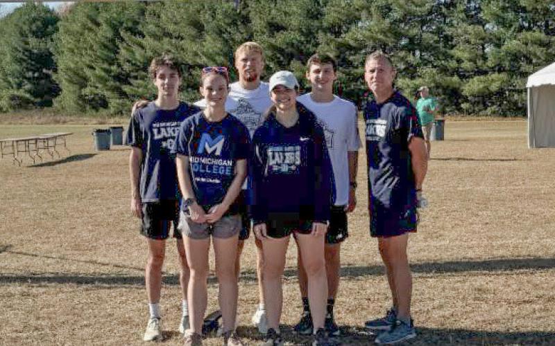 Mid’s cross country teams experience success