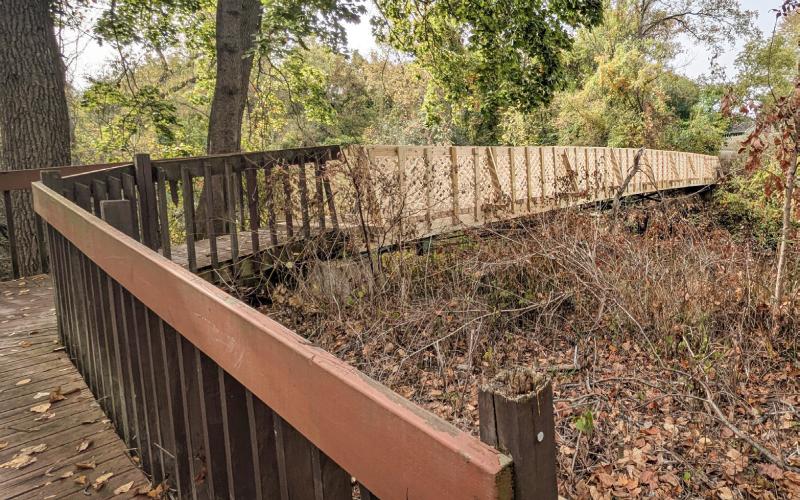 City employees pitch in to fix bridge