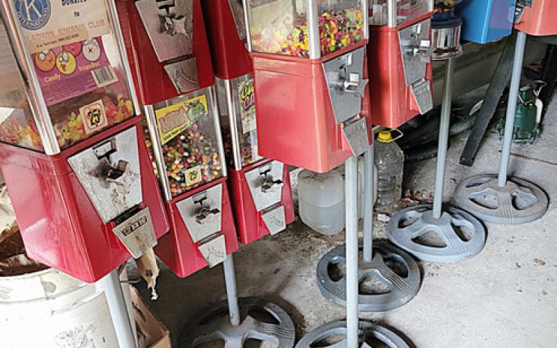 LOOKING FOR GUMBALL MACHINES