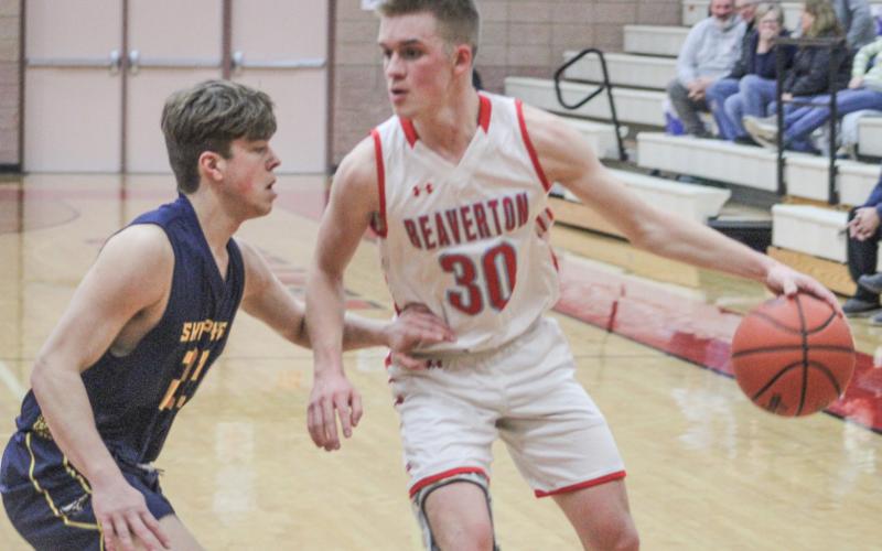Layk Woodruff makes the big plays in Beaverton; boys’ hoop team’s win