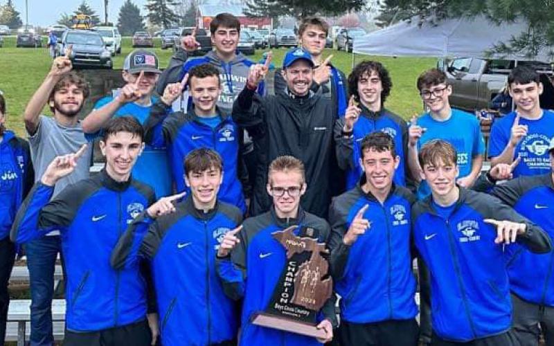 Gladwin boys run off with regional crown