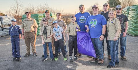 BOY SCOUTS CLEAN UP TRASH