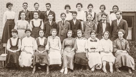 A LOOK BACK IN TIME | BEAVERTON FRESHMEN 1915-16