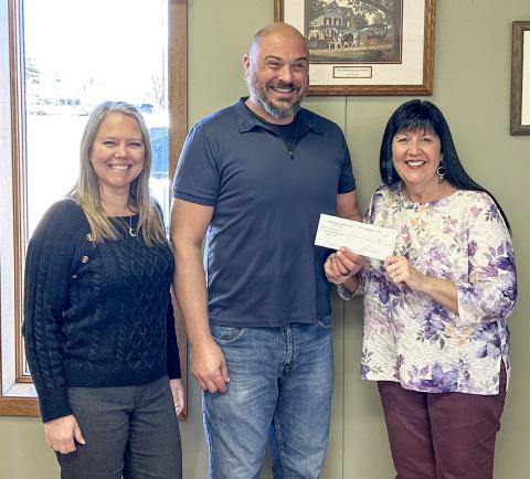 CHRISTMAS KINDNESS RECEIVES DONATION