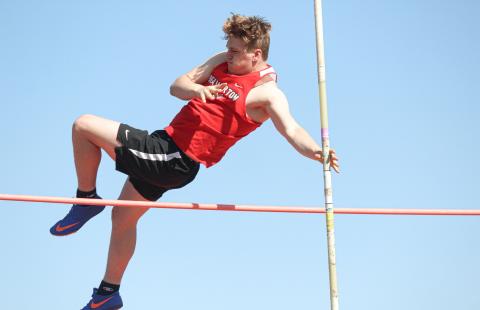 Beaverton’s Justin Wood in the pole vault event during last Wednesday’s track meet in Beaverton.