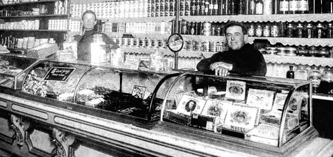 A LOOK BACK IN TIME | RALPH ROBBINS STORE