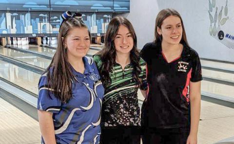 Pictured left to right, champion Juliona Corlew (Gladwin). Center, Lexi Drouse (Pinconning). Right, Kaelyn Fischer (Beaverton).