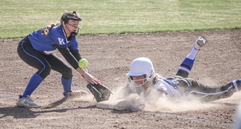 Gladwin softball bounces back with doubleheader sweep
