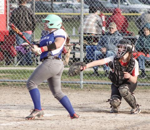 Beaverton JV softball gets win, tie vs. Gladwin