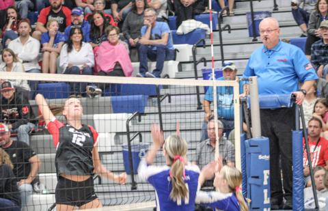 Beaverton’s Trinity Danielak makes a play at the net last season. The junior is back in the starting lineup this fall.