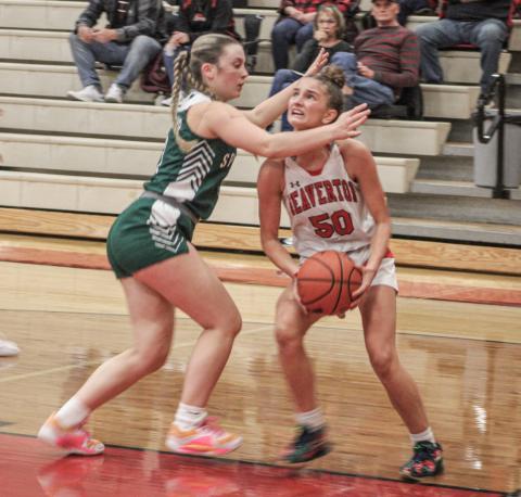 Beaverton’s Myah Hubble deals with Pinconning’s pincer defense during last Tuesday night’s victory.