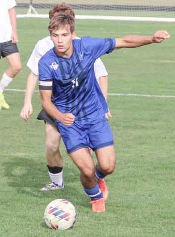 Gladwin’s Drew von Matt bears in on goal during last Monday’s 2-1 victory over visiting Bullock Creek.