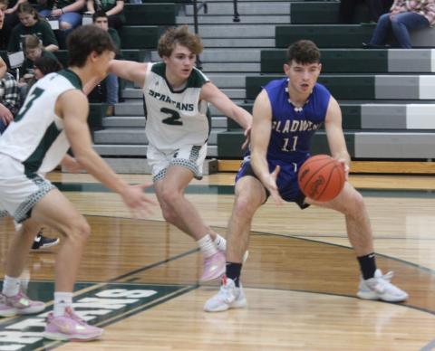 Nick Wheeler receives a pass during the game against Pinconning.