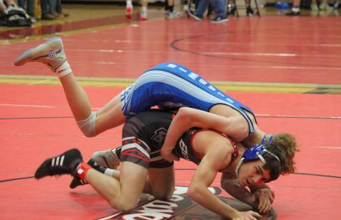 Flying G’s wrestling family, productive in Conference Finals