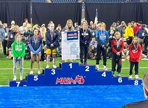 Gladwin’s Pyrzewski wins third state medal, Demory loses in blood round