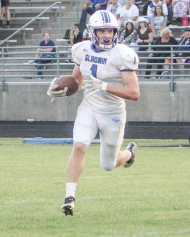 Trace Corlew caught two touchdown passes from Colton Pfenninger in the second half to power Gladwin to its third straight victory Friday night at Bullock Creek.