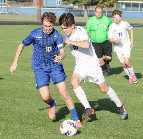 Noah Scott and Gladwin head into the state tournament this afternoon with a first-round contest at Ogemaw Heights.