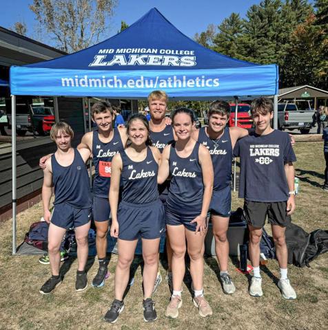 Mid’s cross country teams experience success
