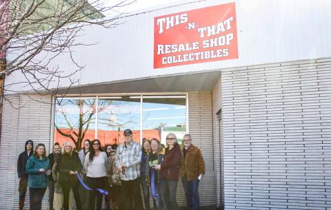 This N That Resale and Collectibles holds grand opening