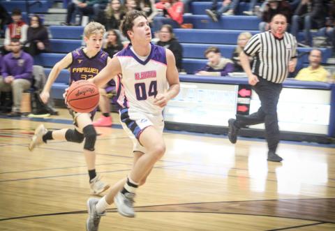 Gladwin starts slow, closes like Secretariat in big win over Farwell