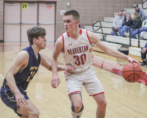Layk Woodruff makes the big plays in Beaverton; boys’ hoop team’s win