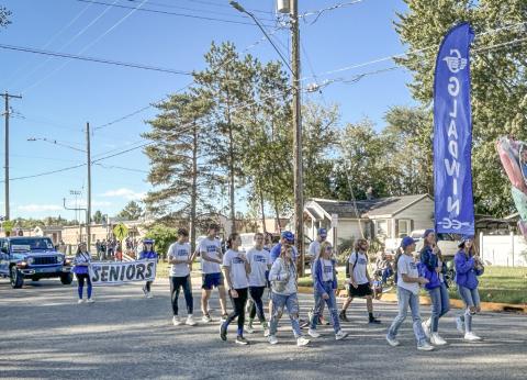 Homecoming parade wended through streets of Gladwin