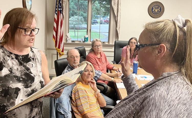 Gladwin City Clerk Marietta Andrist swears in Tesha Wyatt after Wyatt was appointed to the City Council at last week’s Regular Meeting to replace John Caffrey, who resigned in August.
