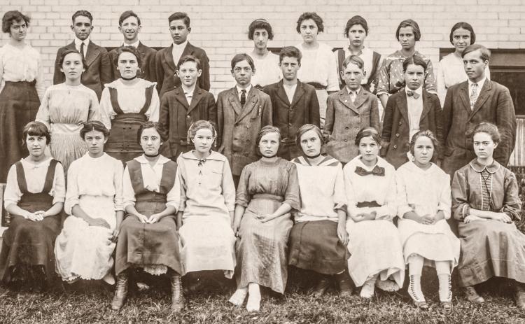 A LOOK BACK IN TIME | BEAVERTON FRESHMEN 1915-16