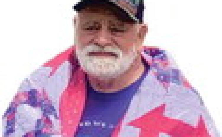 GOVITZ RECEIVES QUILT OF VALOR