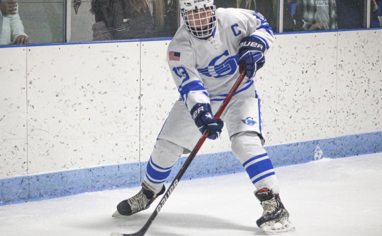 Gladwin hockey team goes 1-2 in three tough games
