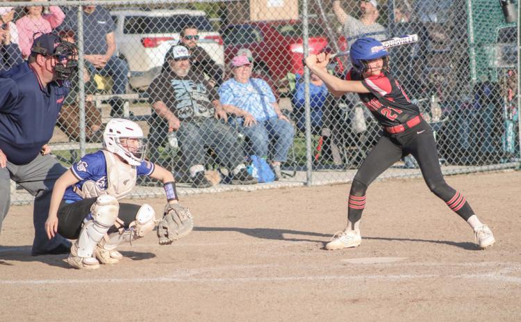 Rylan Tabaszewski had hits galore for the Beaverton softball team when the Beavers took two out of three games at Waterford Mott over the weekend.