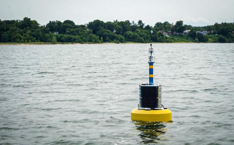 Smart buoys help brace Great Lakes for environmental challenges