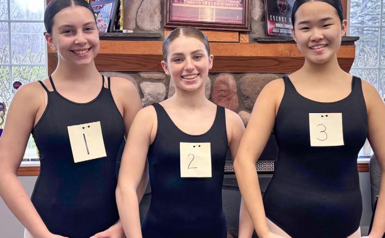 Grade III students: Kate Schmidt passing with high honors, Ayla Donahue with high honors, and Jiayi Rees with high honors.