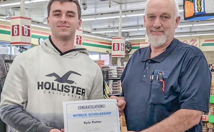 Pictured are Kyle Potter, at left, and Jerry Witbeck.